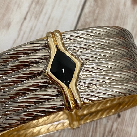 Unsigned 2- Tone Wide Cuff Rope Enamel Bangle Hinged Bracelet - Picture 9 of 11